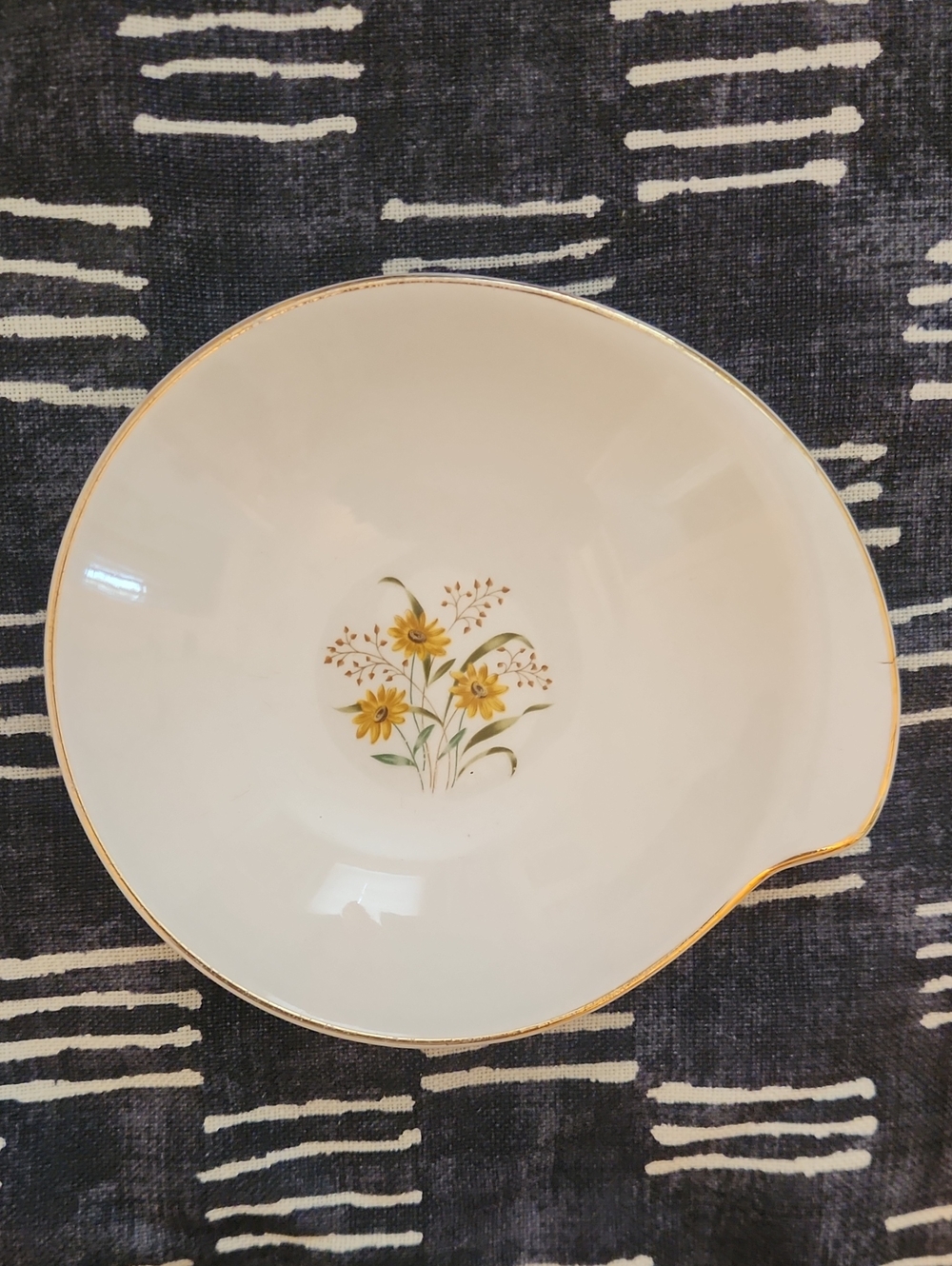 Set Of 6 Royal China Suzan Bowls- 24k Rim